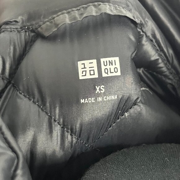Uniqlo Lightweight Puffer Zip Up Jacket Pocket Zippers Size XS - Picture 5 of 7